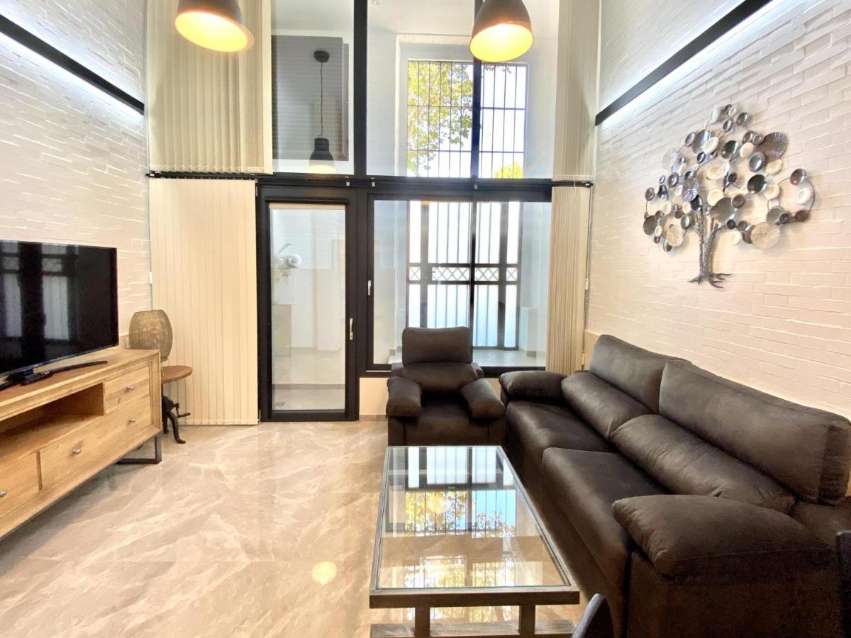Apartment Tr2 Aparcamiento Incluido Amplio Y Moderno Loft Cartuja De Sevilla